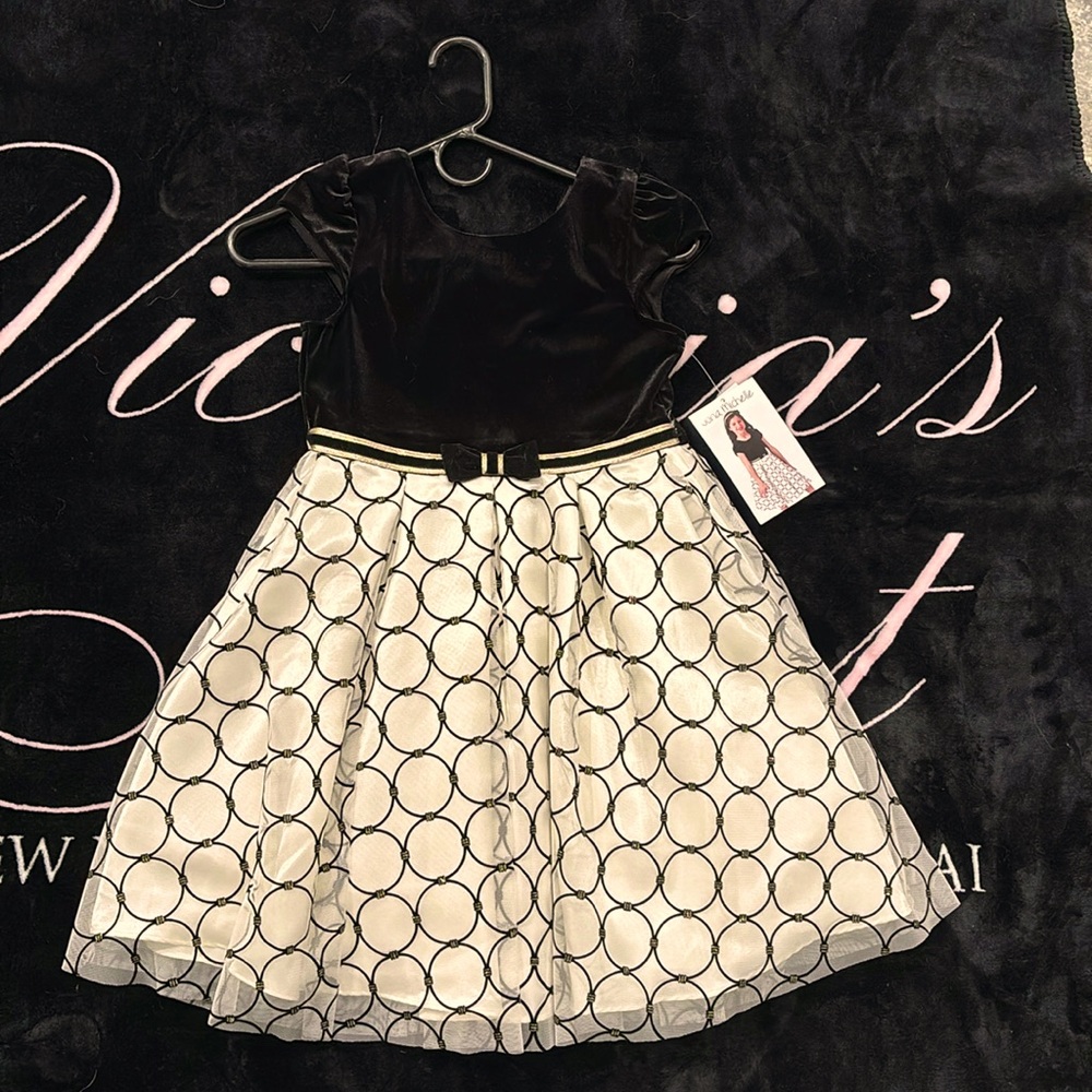 Brand new little girls dress